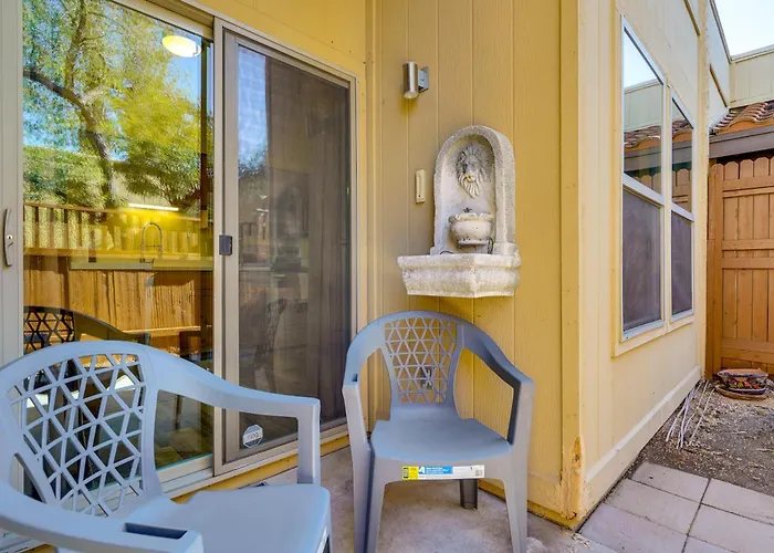 12 Mi To Dtwn Tucson: Tranquil Townhome W/ Office Holiday home Tucson