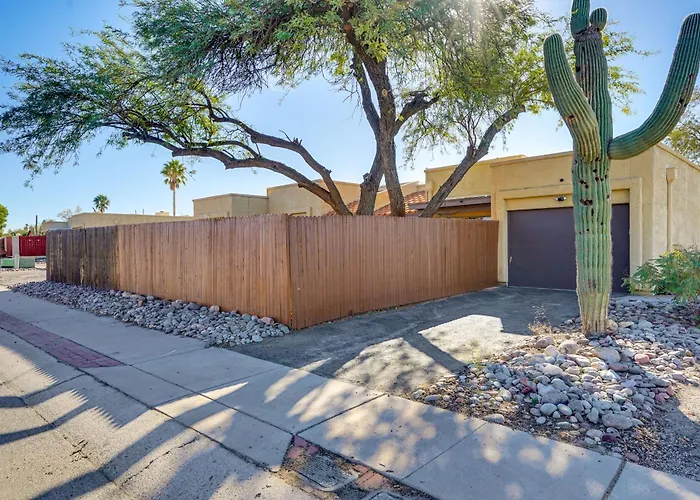 12 Mi To Dtwn Tucson: Tranquil Townhome W/ Office Tucson