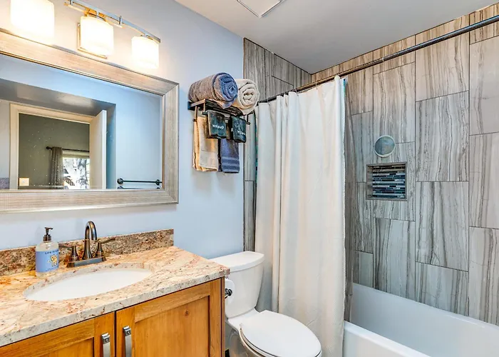 12 Mi To Dtwn Tucson: Tranquil Townhome W/ Office Holiday home