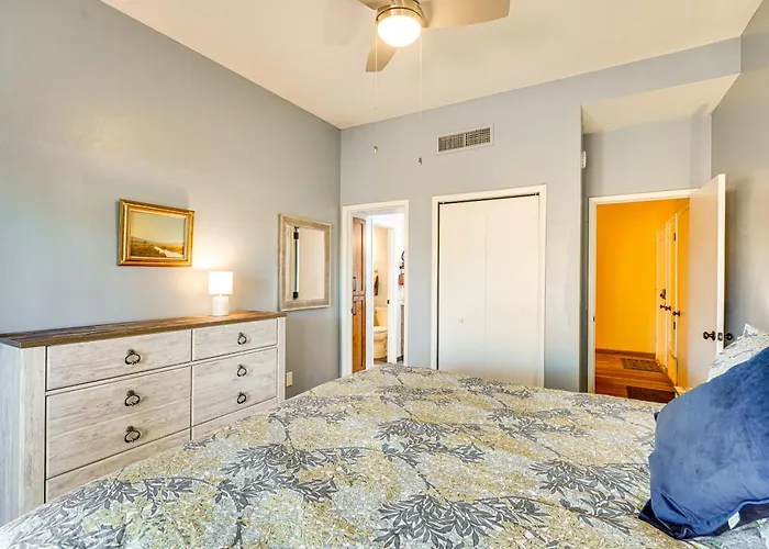 12 Mi To Dtwn Tucson: Tranquil Townhome W/ Office Holiday home
