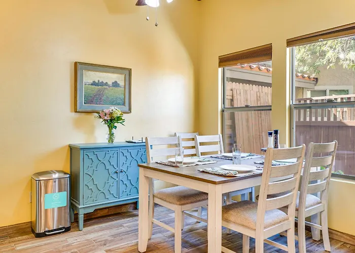 12 Mi To Dtwn Tucson: Tranquil Townhome W/ Office Holiday home Tucson